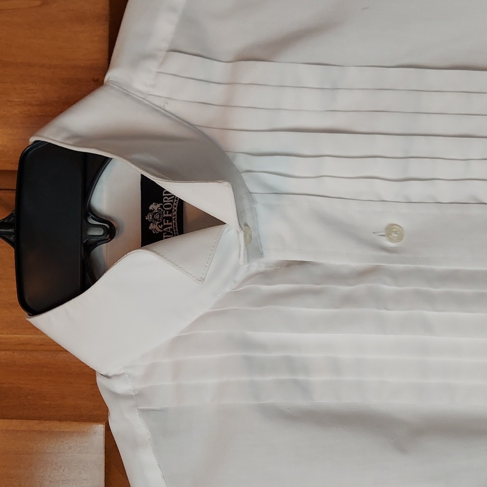 * Stafford Men's White Pleated Front On This Formal Dress Shirt, Size 16, EUC - Picture 2 of 6
